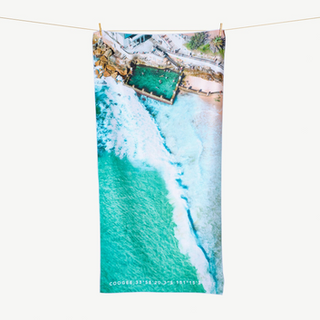 Coogee clarity sand free towel
