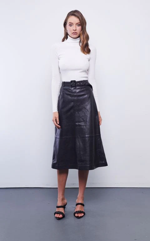 business leather plane skirt - black