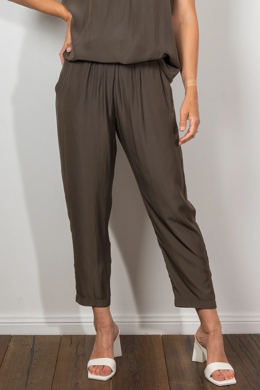 soft capri pant - Meg & Me Boutique & Espresso