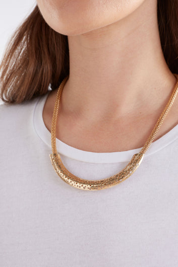 hulle gold necklace