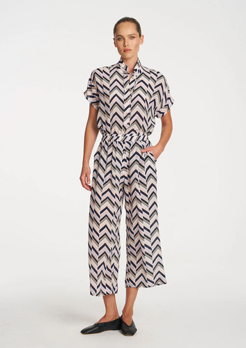 tab stand shell pleat print silk