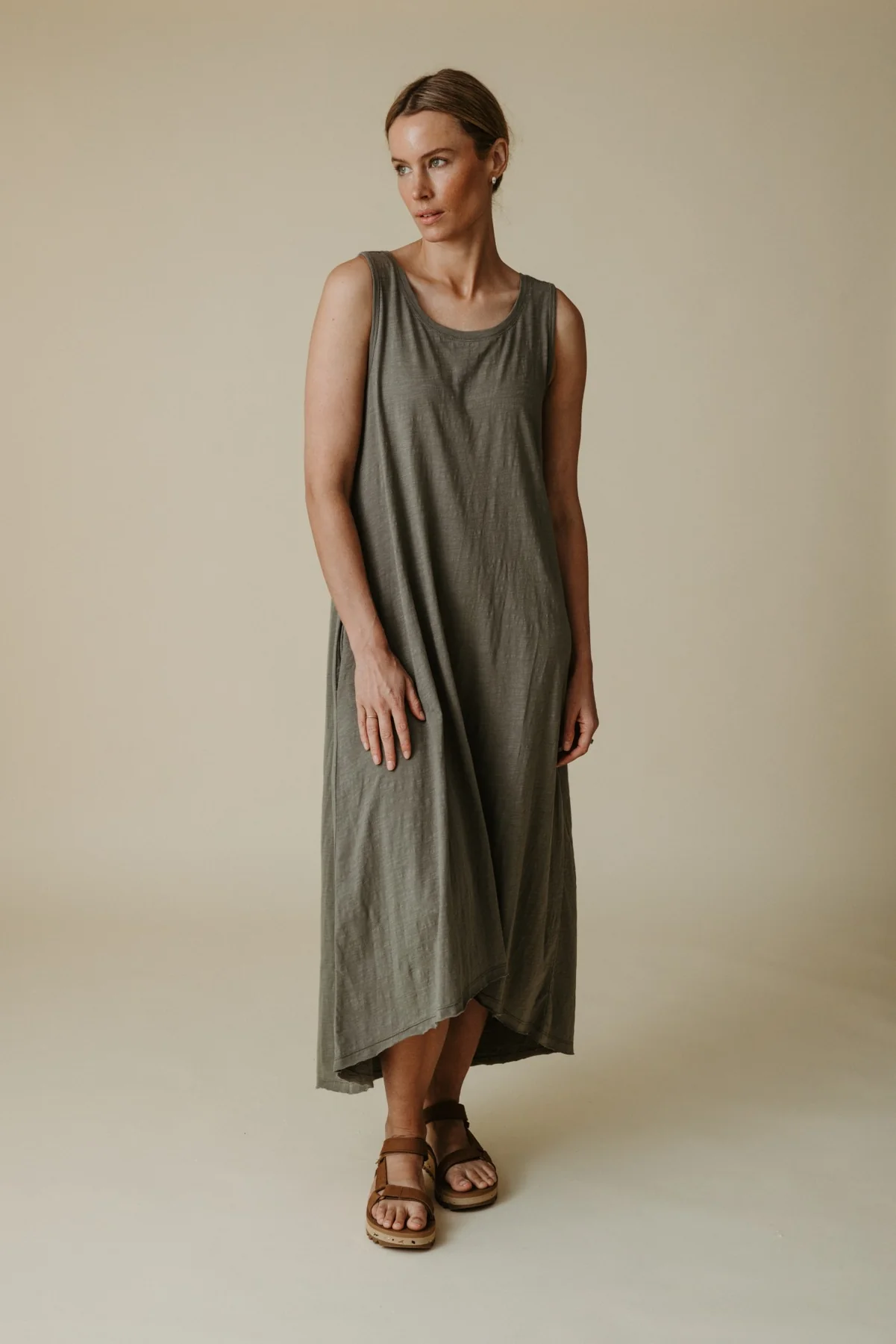 shoreline fine slub breeze dress - dusty olive