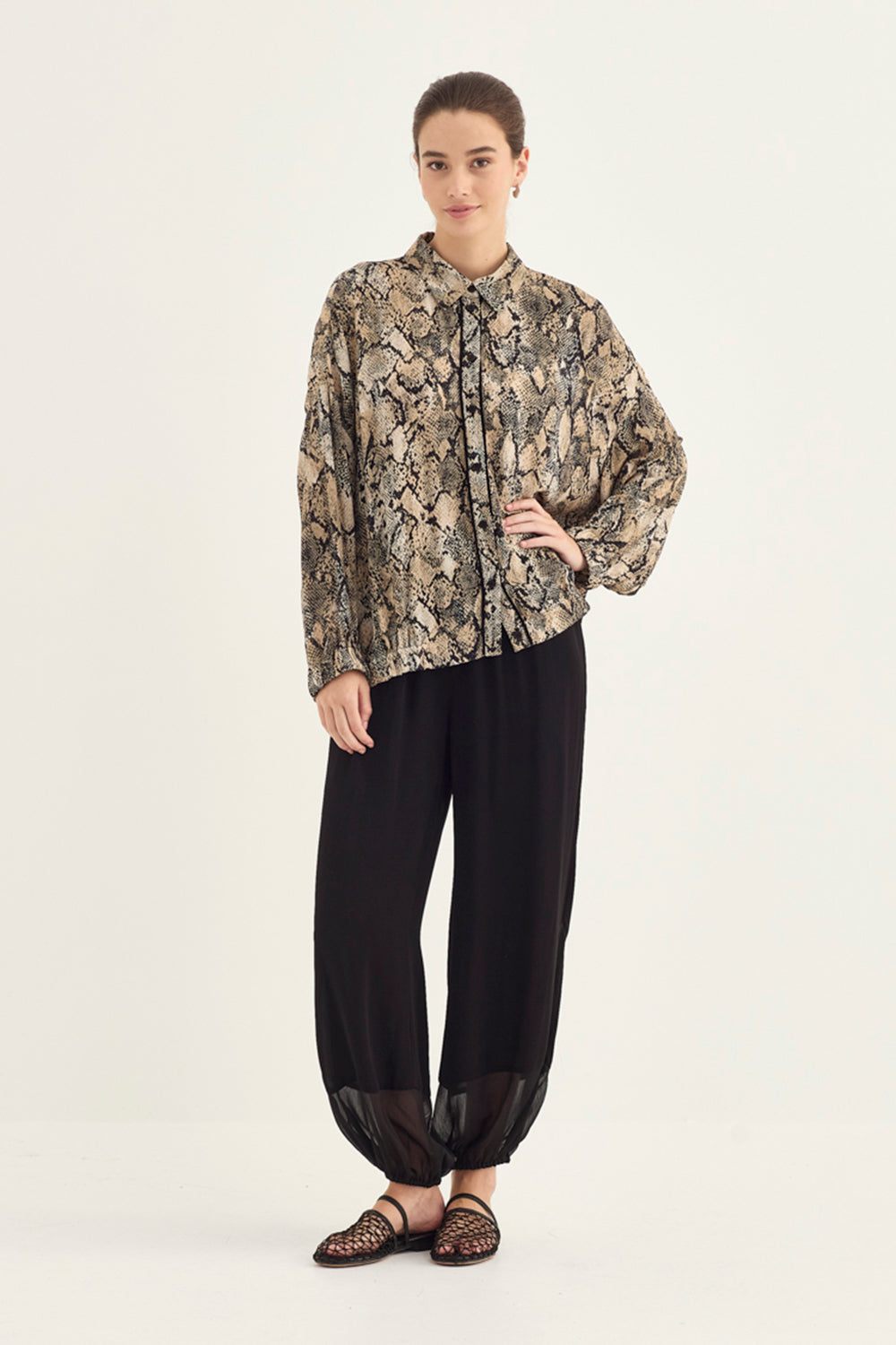 Verge Peyton Shirt in Print styled with Worship Pant, Black - Haus of Alma