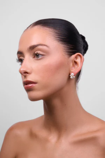 rochelle gold pearl earring