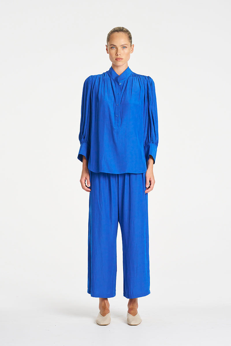 Mela Purdie Pace Pant in Lagoon, Mache fabric – side view