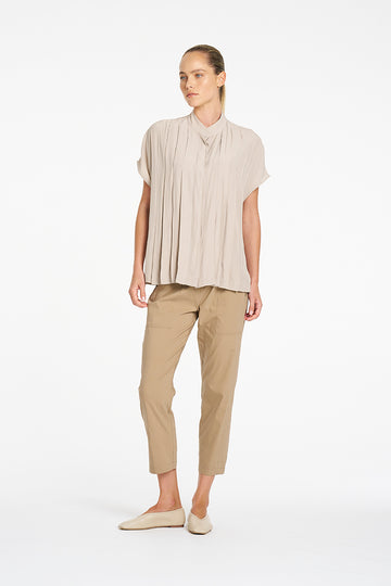 Mela Purdie Zip Tapered Pant in Elm, Microprene fabric – detail view