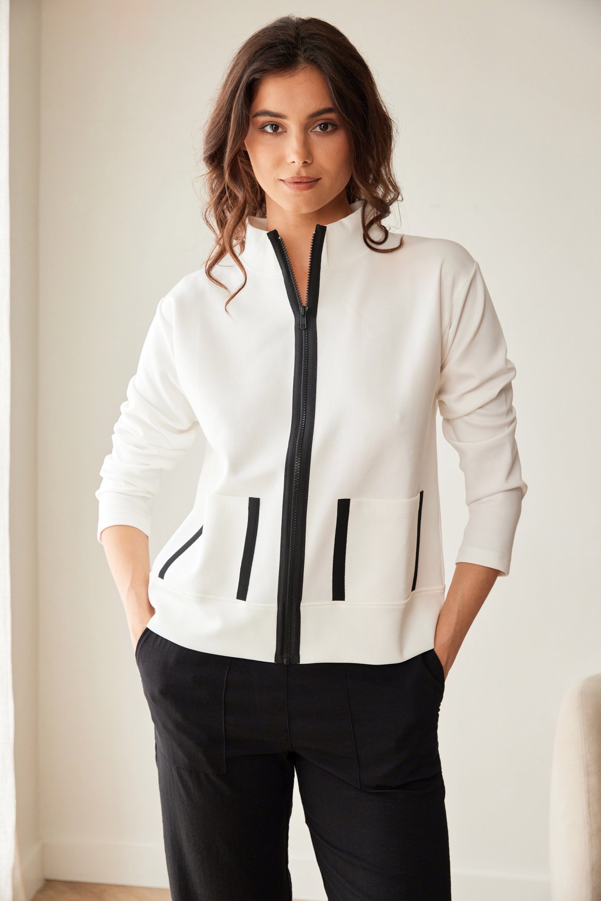 Peruzzi Contrast Pocket Jacket in Ecru and Black