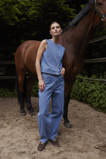 Soaked in Luxury Rinatina Barrel Jeans in Medium Blue Denim