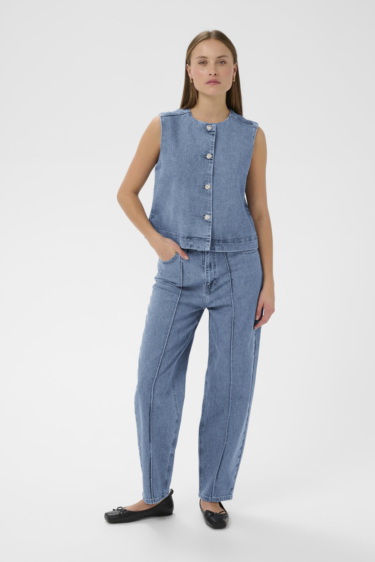 Soaked in Luxury Rinatina Barrel Jeans in Medium Blue Denim, styled with the Rinatina Waistcoat