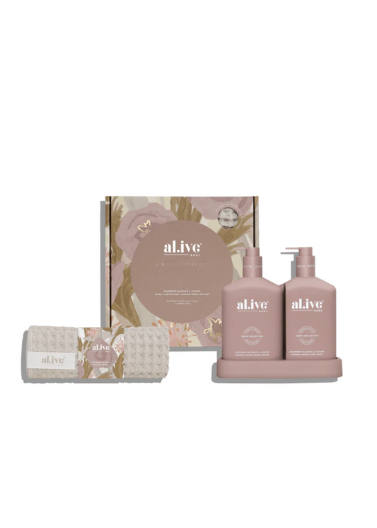 A Moment to Bloom Gift Set Duo